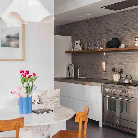 Cozy Traditional Dutch Close To Amsterdam & Tulips Апартаменты