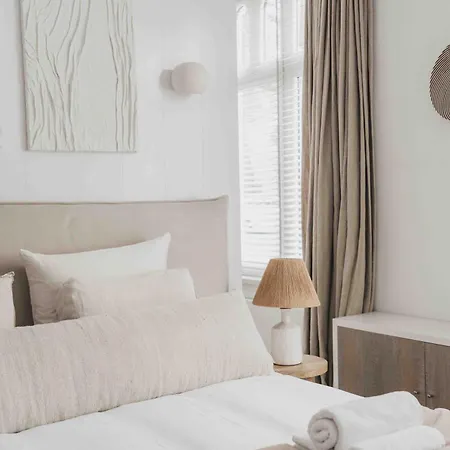 Cozy Traditional Dutch Close To Amsterdam & Tulips Апартаменты Пюрмеренд